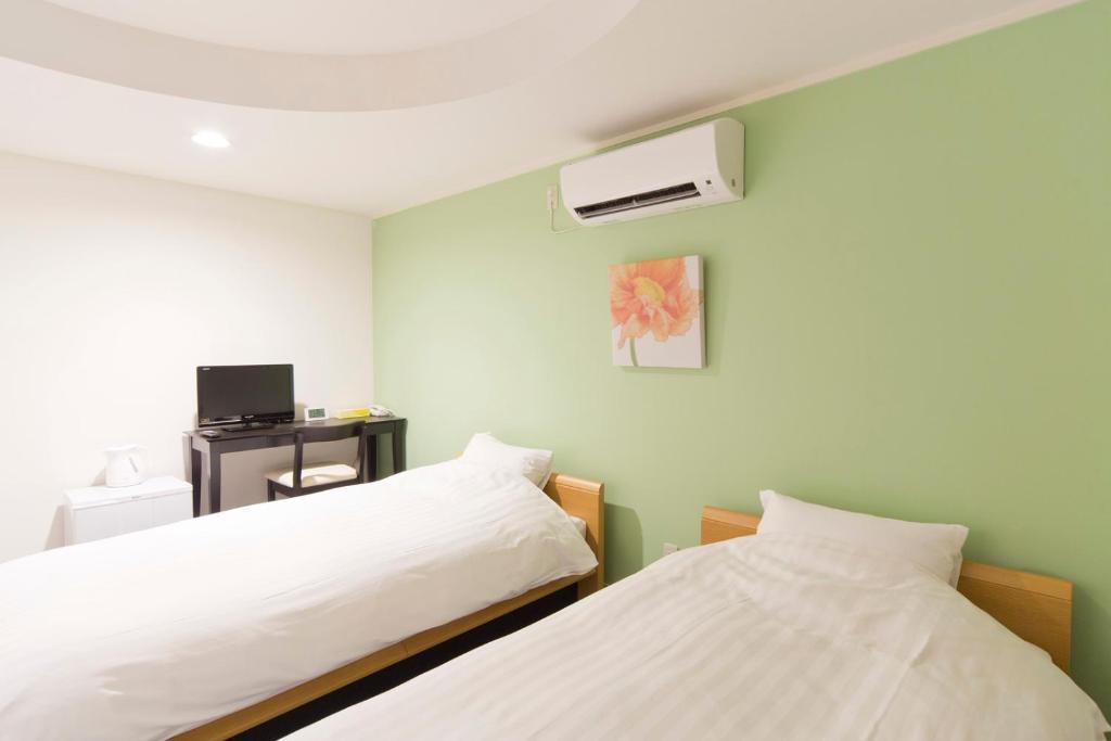Shin-Okubo City Hotel Tokyo Room photo